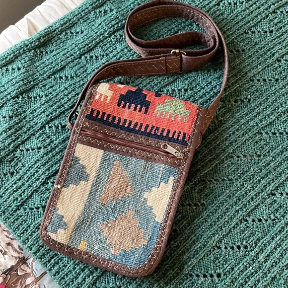 Anthropologie Saddle Blanket Crossbody Bag-Like New! - Picture 3 of 9